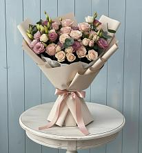 Букет цветов из:  Розы и Лизиантусы в Сармаково