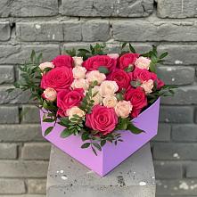 Цветочная композиция из Розы в коробке в Сармаково