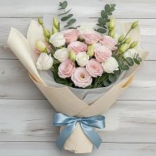 Букет цветов из:  Лизиантусы в Сармаково