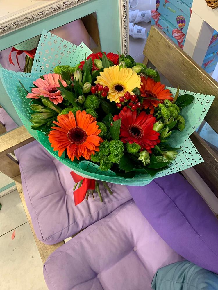 Букет цветов из: Герберы, Хризантемы и Альстромерии в Сармаково