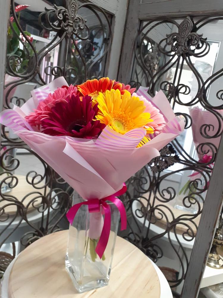 Букет цветов из: Герберы в Сармаково