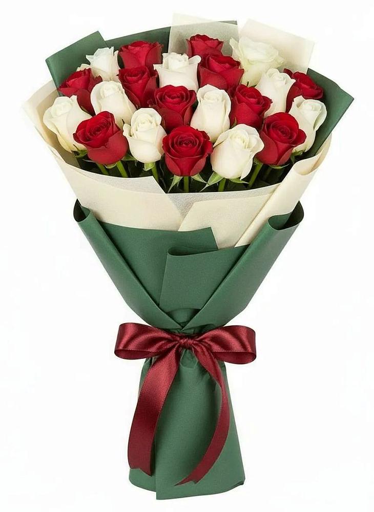 Букет Микс из красных и белых роз в Сармаково