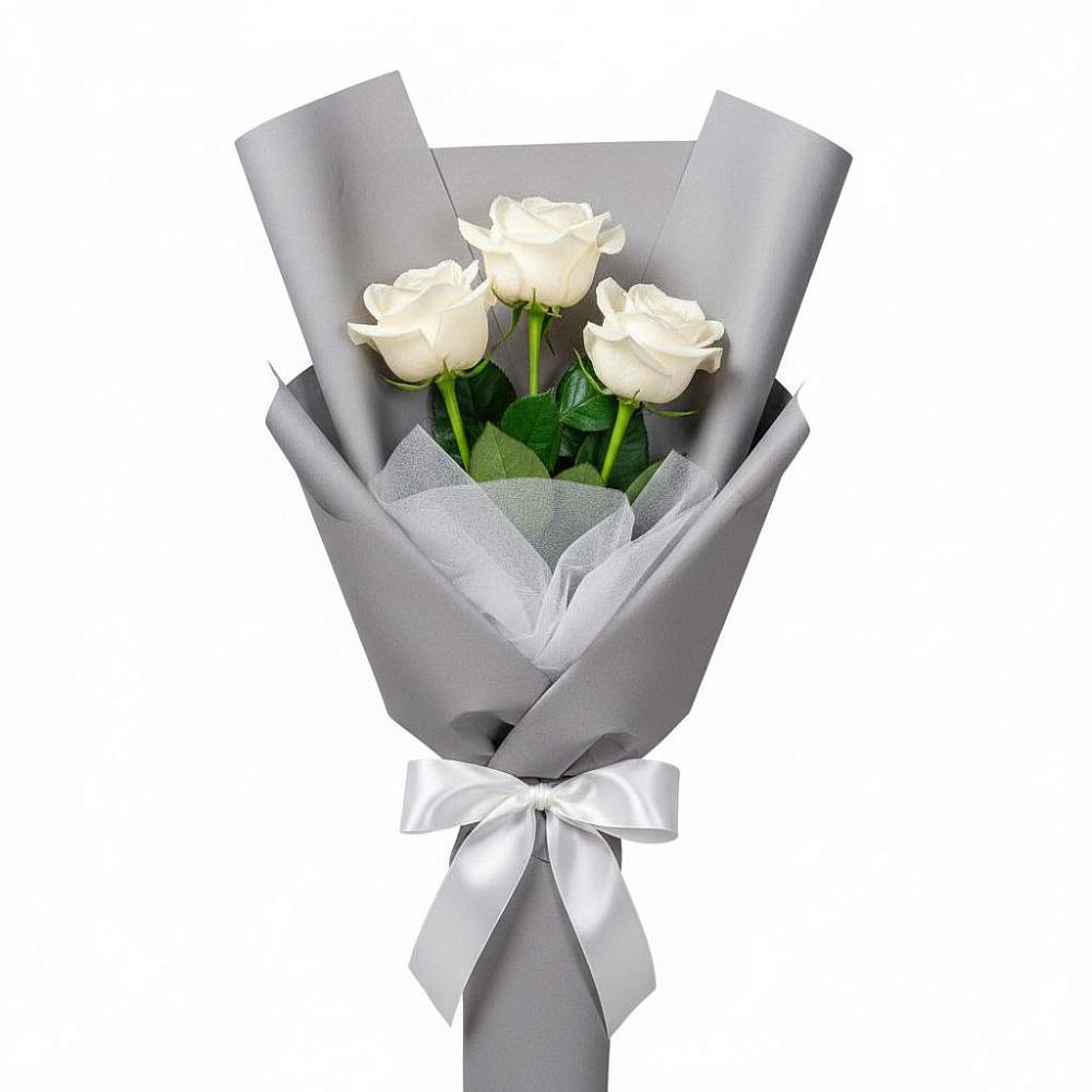 Букет 3 белые розы в Сармаково