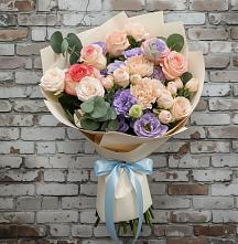 Букет цветов из:  Розы, Лизиантусы и Гвоздики в Сармаково