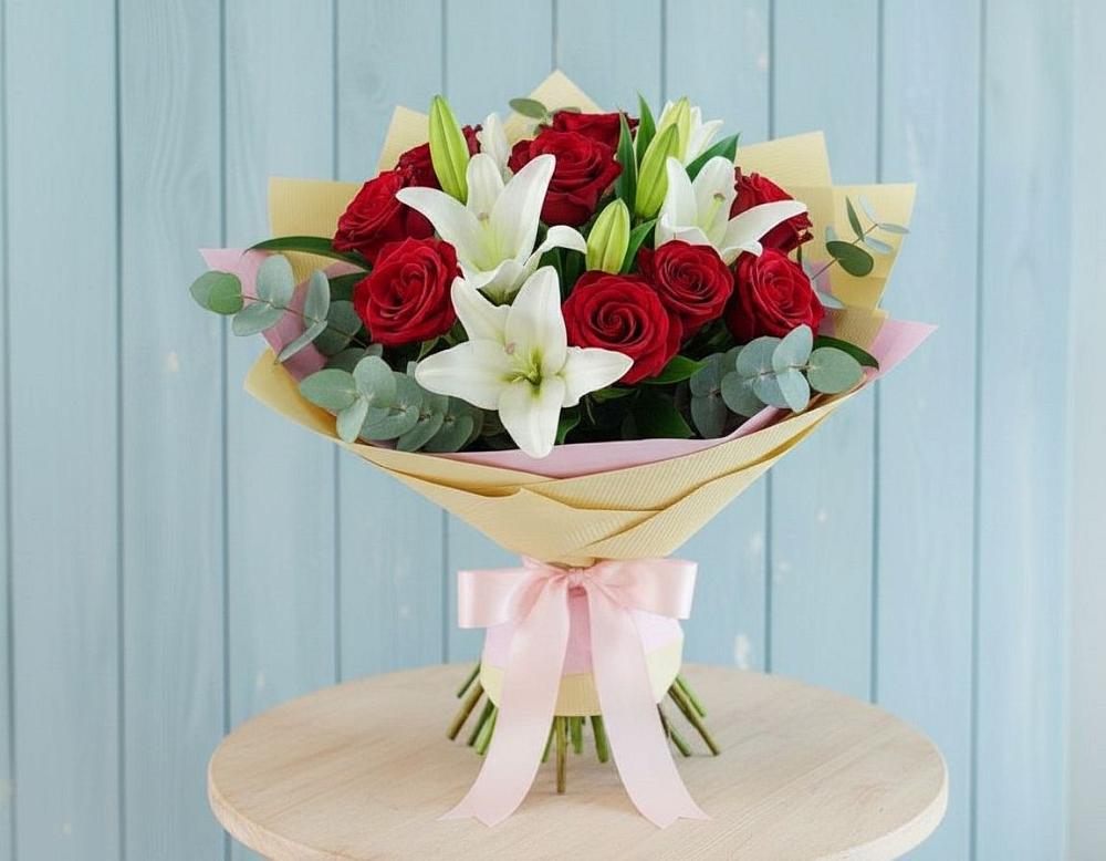 Букет цветов из: Лилии и Розы в Сармаково